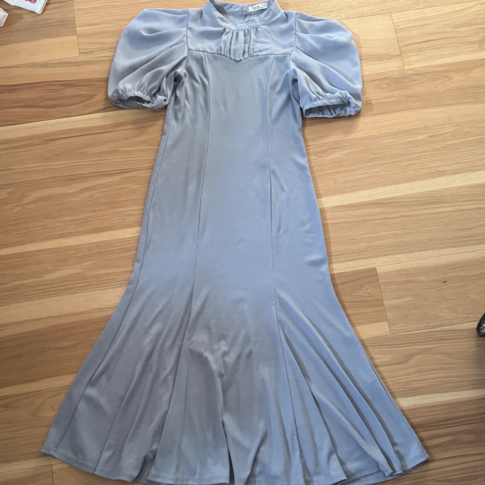 Elegant Gray Puff Sleeve Dress
